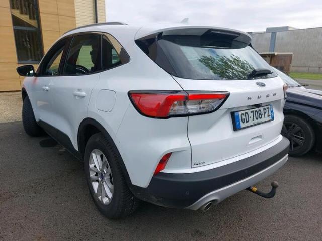 Ford Kuga image 5