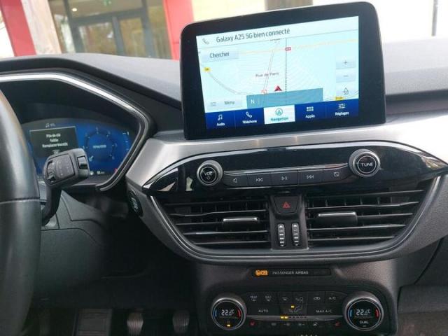 Ford Kuga image 6
