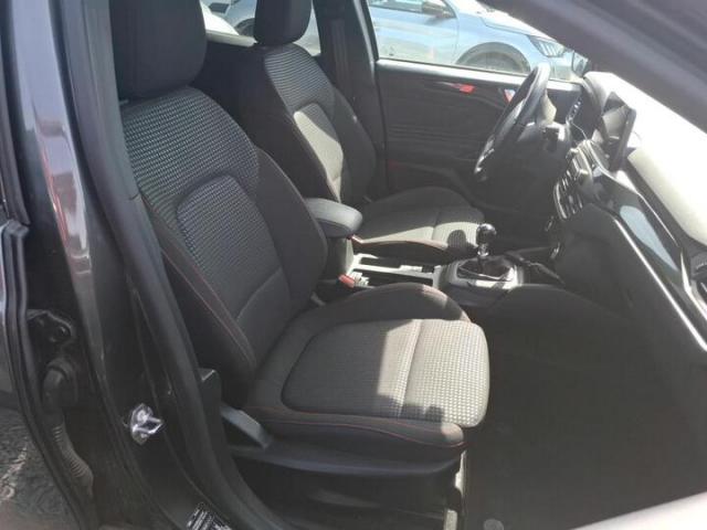 Ford Focus image 2
