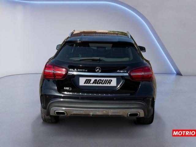Mercedes Benz Gla image 4
