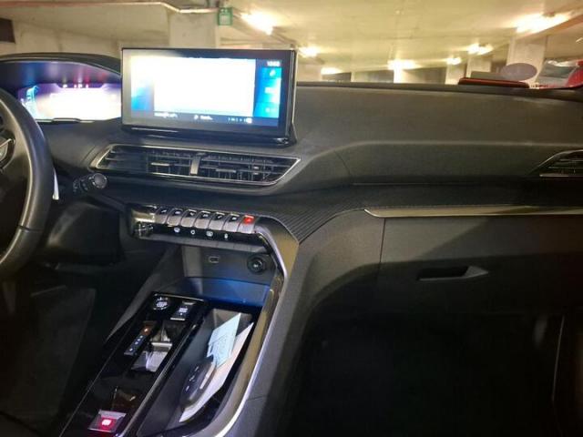 Peugeot 3008 image 3