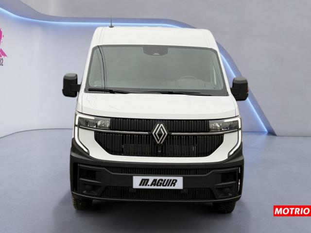 Renault Master image 1