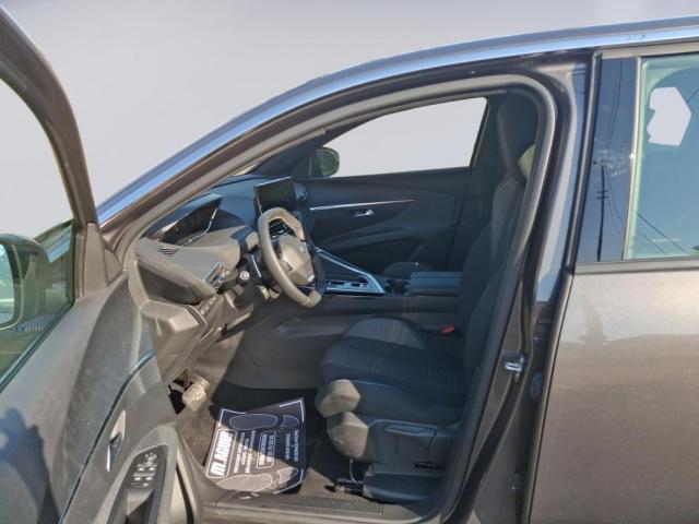 Peugeot 3008 image 2