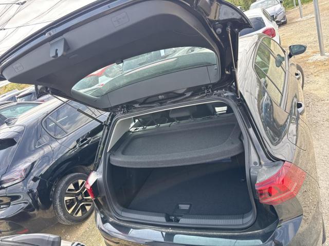 Volkswagen Golf image 8