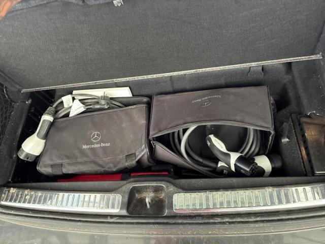 Mercedes Benz Glc image 4