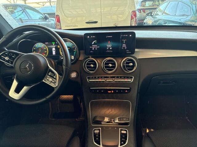 Mercedes Benz Glc image 9