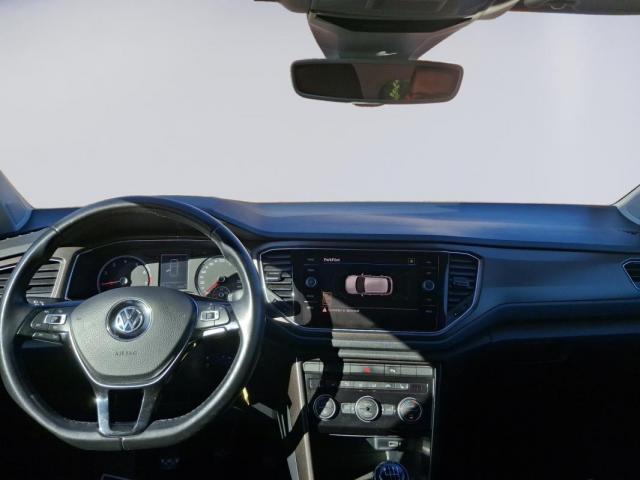 Volkswagen T-Roc image 9