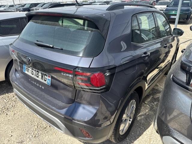 Volkswagen T-Cross image 2