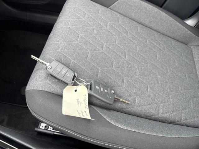 Volkswagen T-Cross image 3