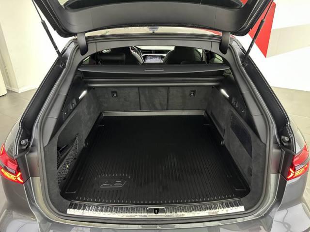 Audi Rs6 Avant image 9