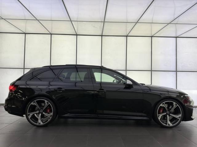 Audi Rs4 Avant image 9