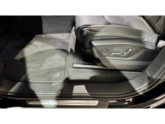 Audi Q7 image 1