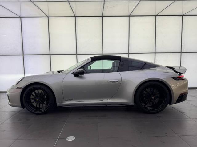 Porsche 911 image 8