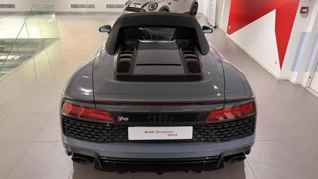 Audi R8 Spyder image 5