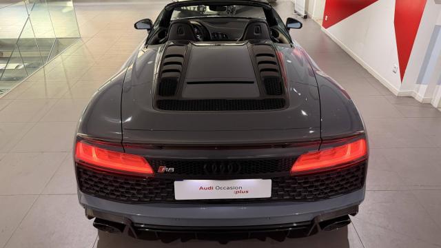 Audi R8 Spyder image 8