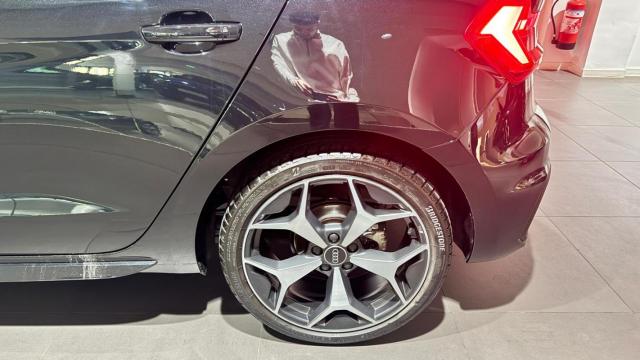 Audi A1 Sportback image 1
