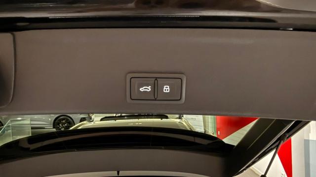 Audi A4 Avant image 2