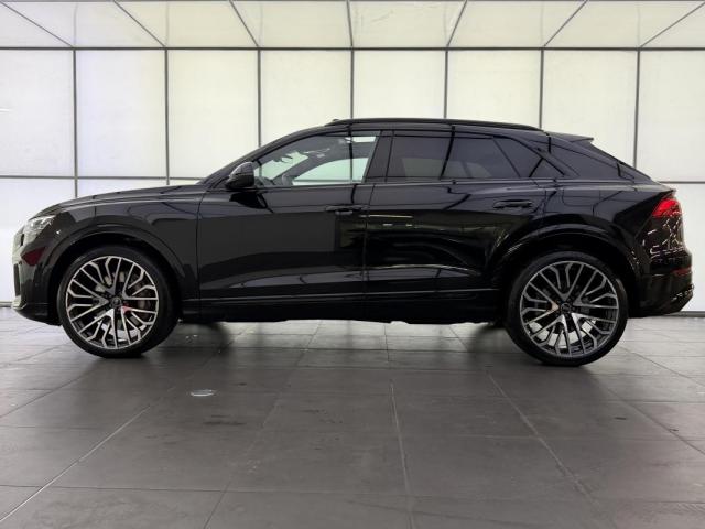 Audi Q8 image 1