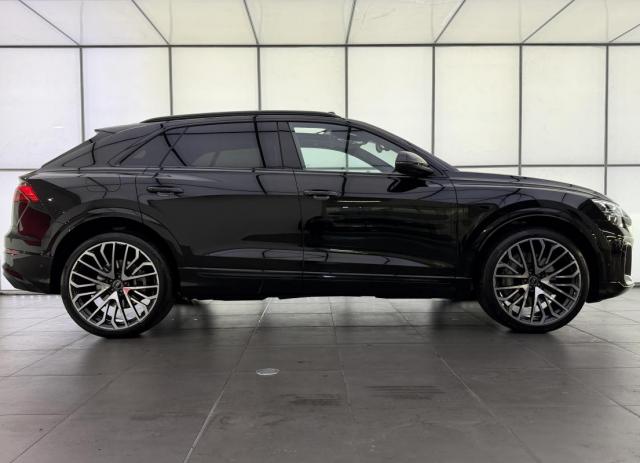 Audi Q8 image 8