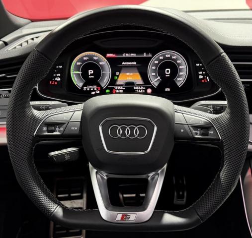 Audi Q8 image 4