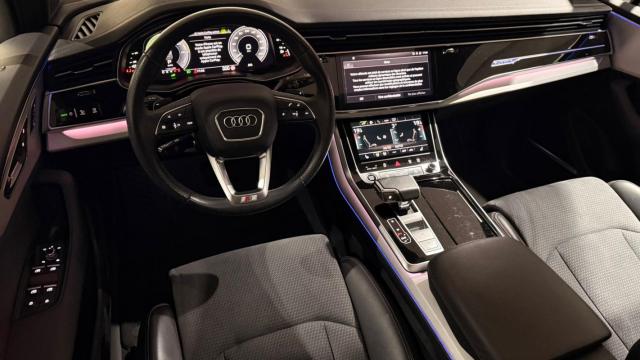 Audi Q7 image 9