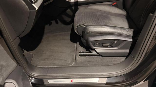 Audi Q7 image 2