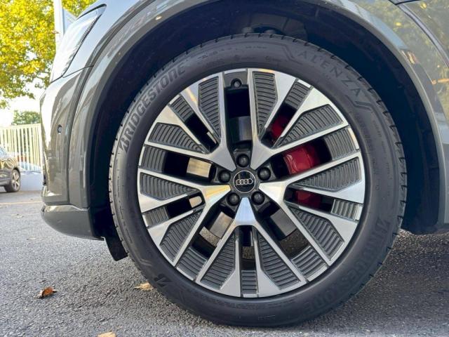 Audi E-Tron image 9