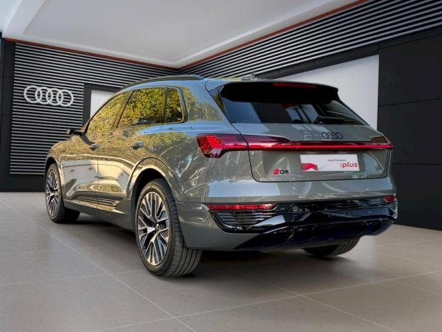 Audi E-Tron image 1