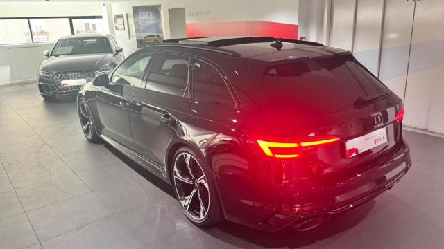 Audi Rs4 Avant image 2