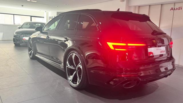 Audi Rs4 Avant image 5