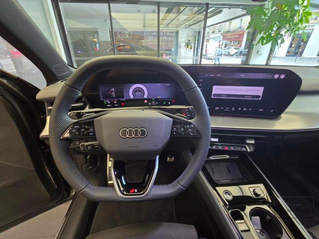 Audi Q3 image 1