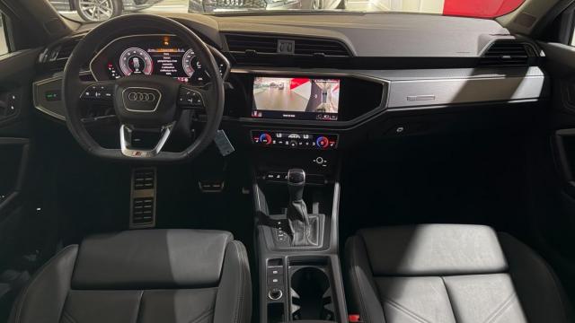 Audi Q3 image 1
