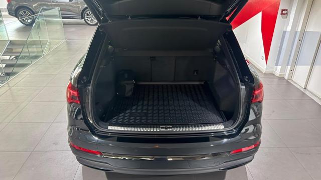 Audi Q3 image 2