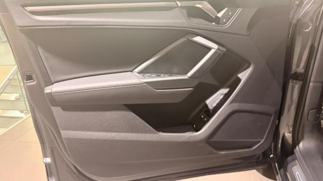 Audi Q3 image 4