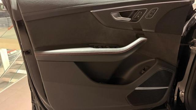 Audi Rs Q8 image 7