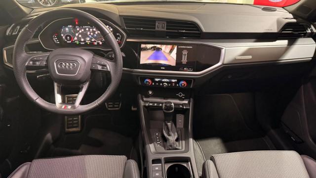 Audi Q3 image 8