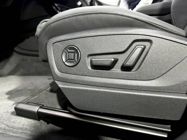 Audi E-Tron image 8