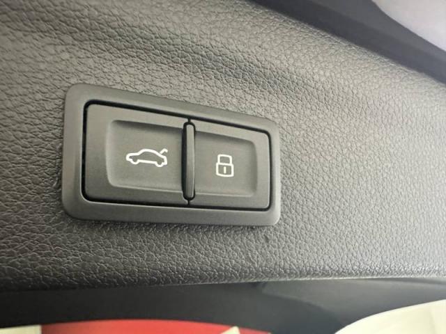 Audi Q3 image 8