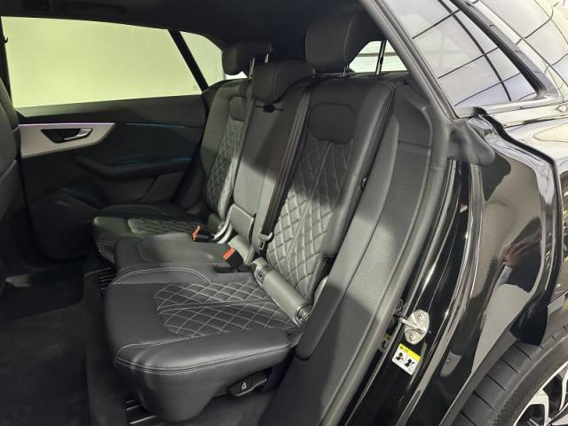 Audi Q8 image 2