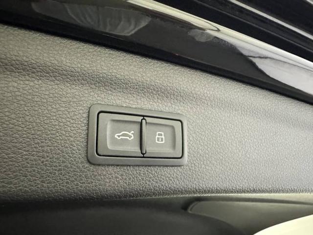 Audi Q3 image 8
