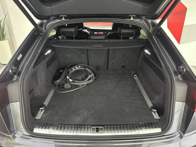 Audi Q8 image 6