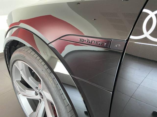 Audi E-Tron image 7