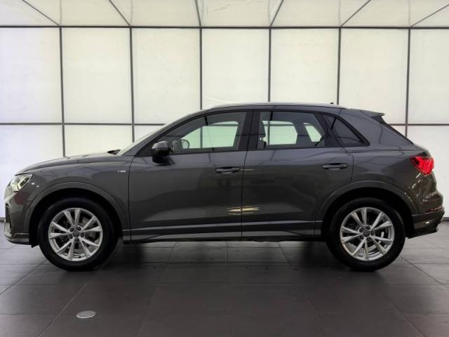 Audi Q3 image 9