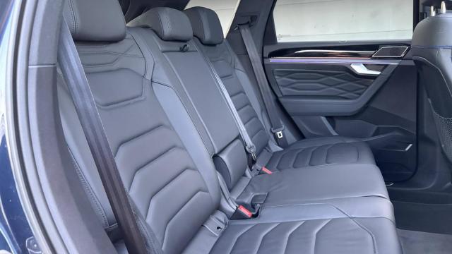 Volkswagen Touareg image 8