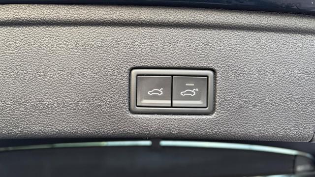 Volkswagen Touareg image 2