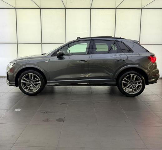 Audi Q3 image 1