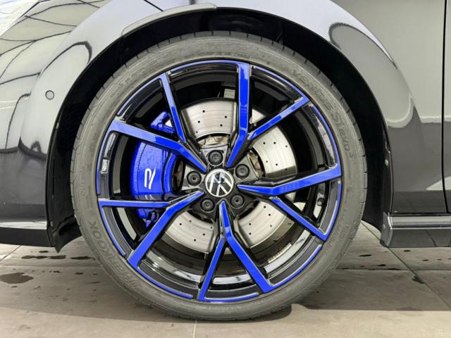 Volkswagen Golf image 4