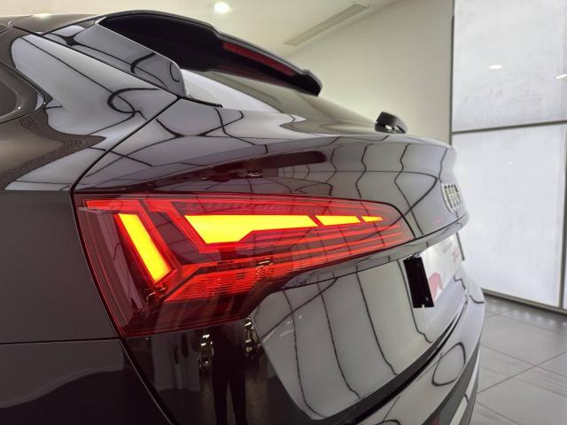 Audi Q5 Sportback image 9