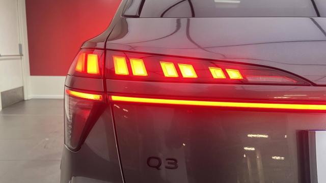 Audi Q3 image 2
