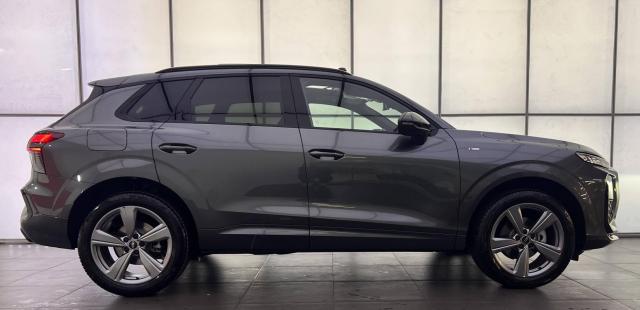 Audi Q3 image 8